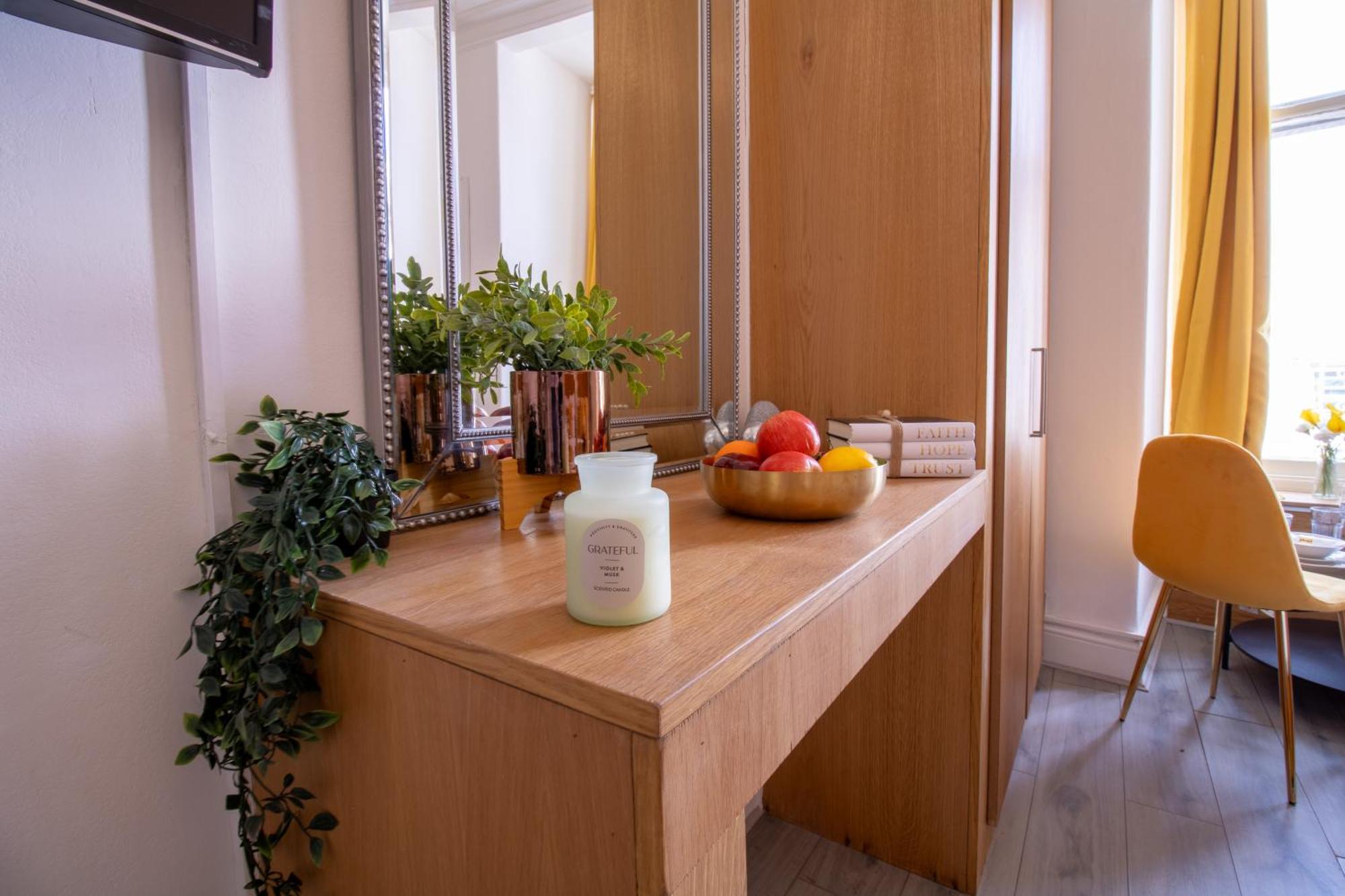 Spacious Studio Apartment On Oxford Street 9Gc Londýn Exteriér fotografie